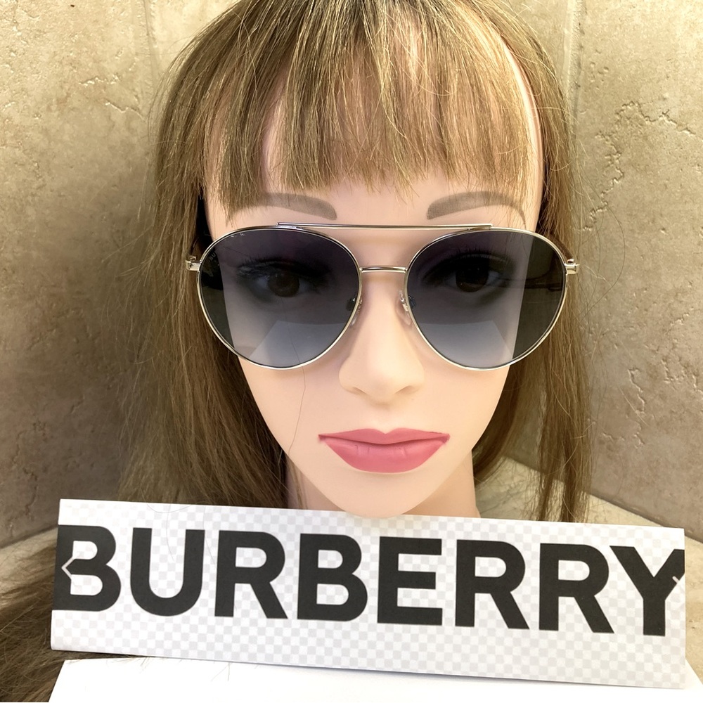 New Burberry B3115 1005/19. Gloucester silver/blue sunglasses